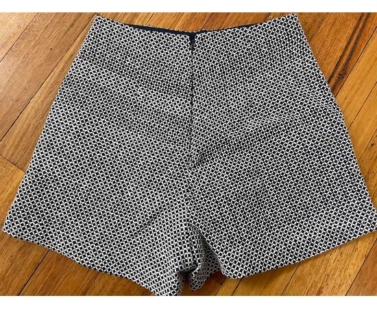 Garage Sales ESHER -  421